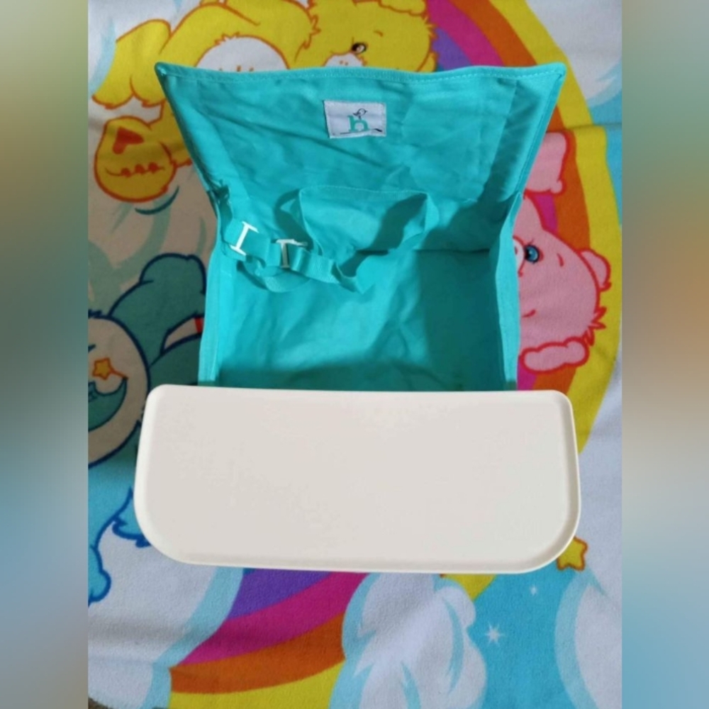 Travel booster seat w/ tray